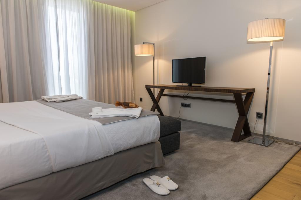 Hotel Perola プライア エクステリア 写真
